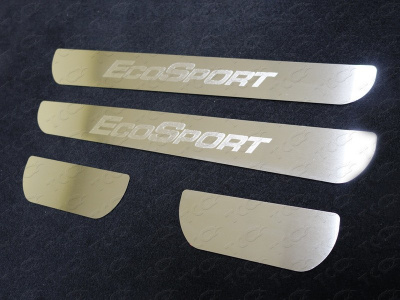 Ford Ecosport (14–) Накладки на пороги (лист шлифованный надпись EcoSport)